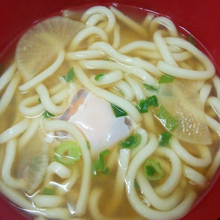 意外な組合せ♪大根の優しい甘味と半熟たまごのうどん